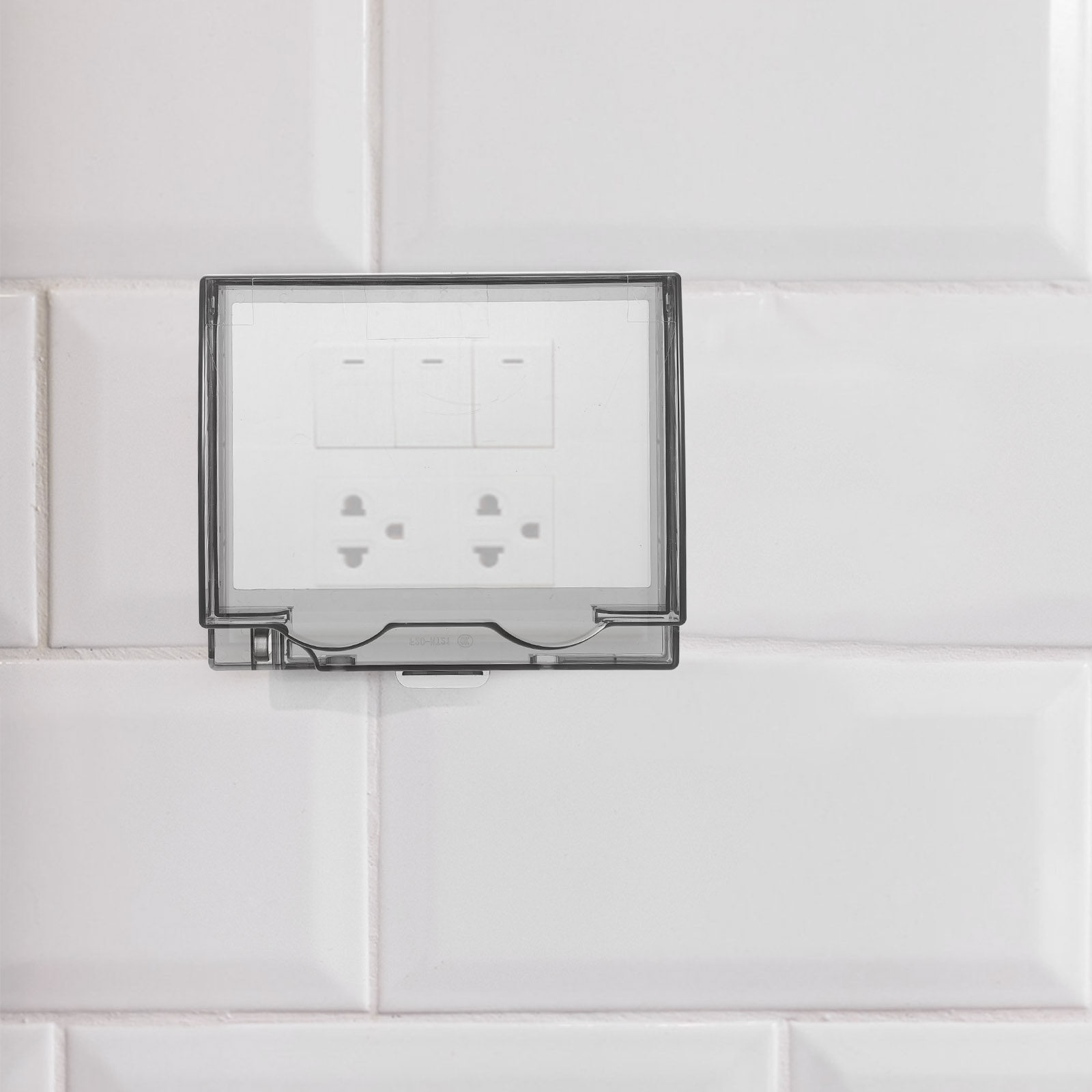Outdoor Power Socket With Lock - Cubierta Adhesiva Impermeable Tipo 86 para